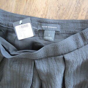 Club Monaco High-Waisted Pleated Mini Skirt – Size 2 (New with Tag)